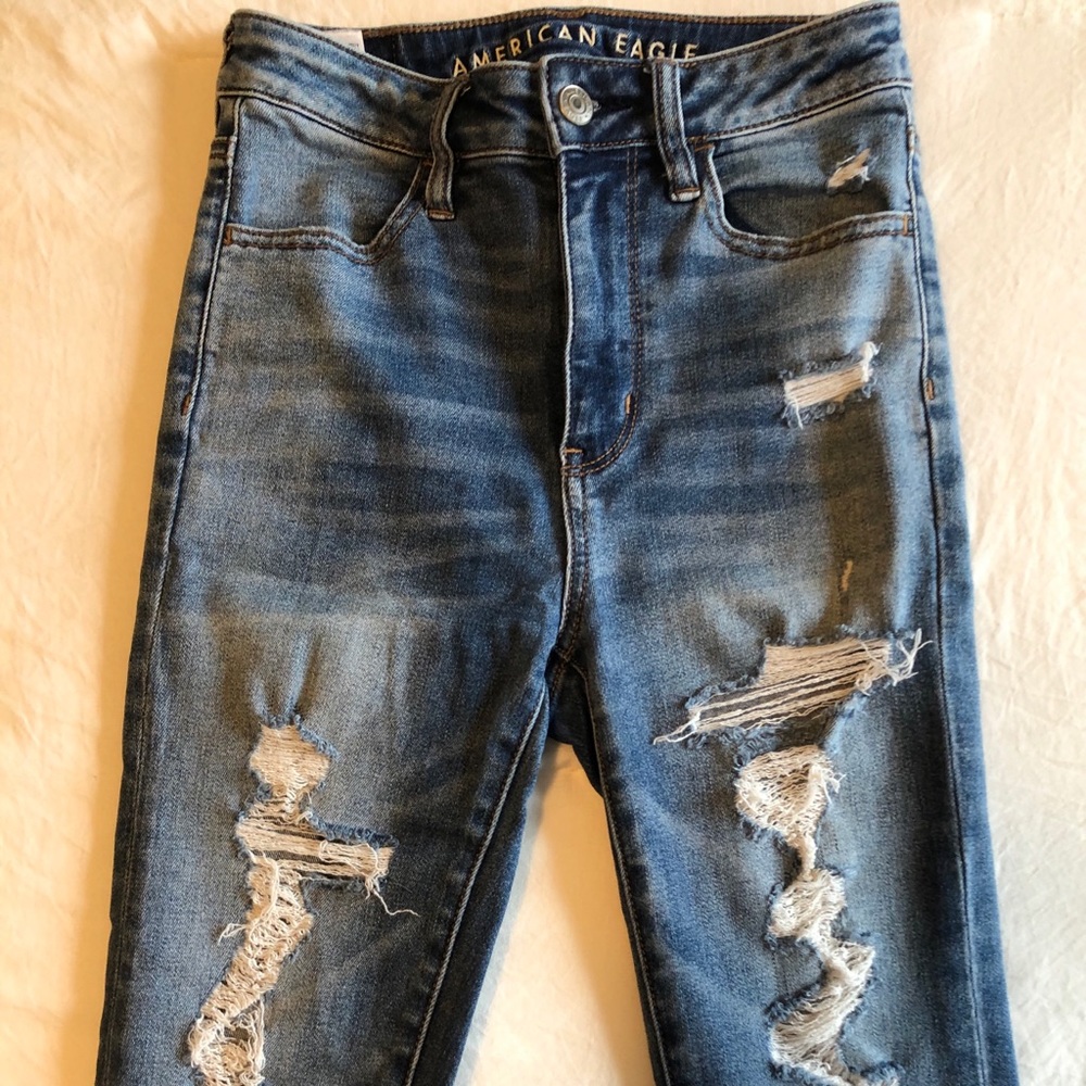 american eagle ripped skinny jeans